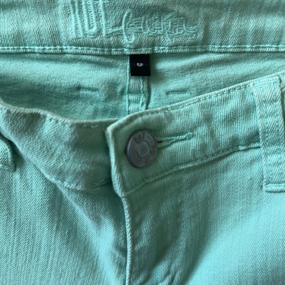 Kut From The Cloth - Picture 10 of 13